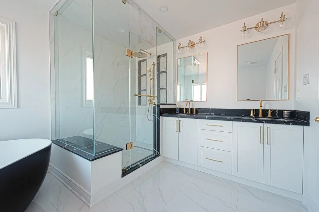 Curbless Walk-In Shower